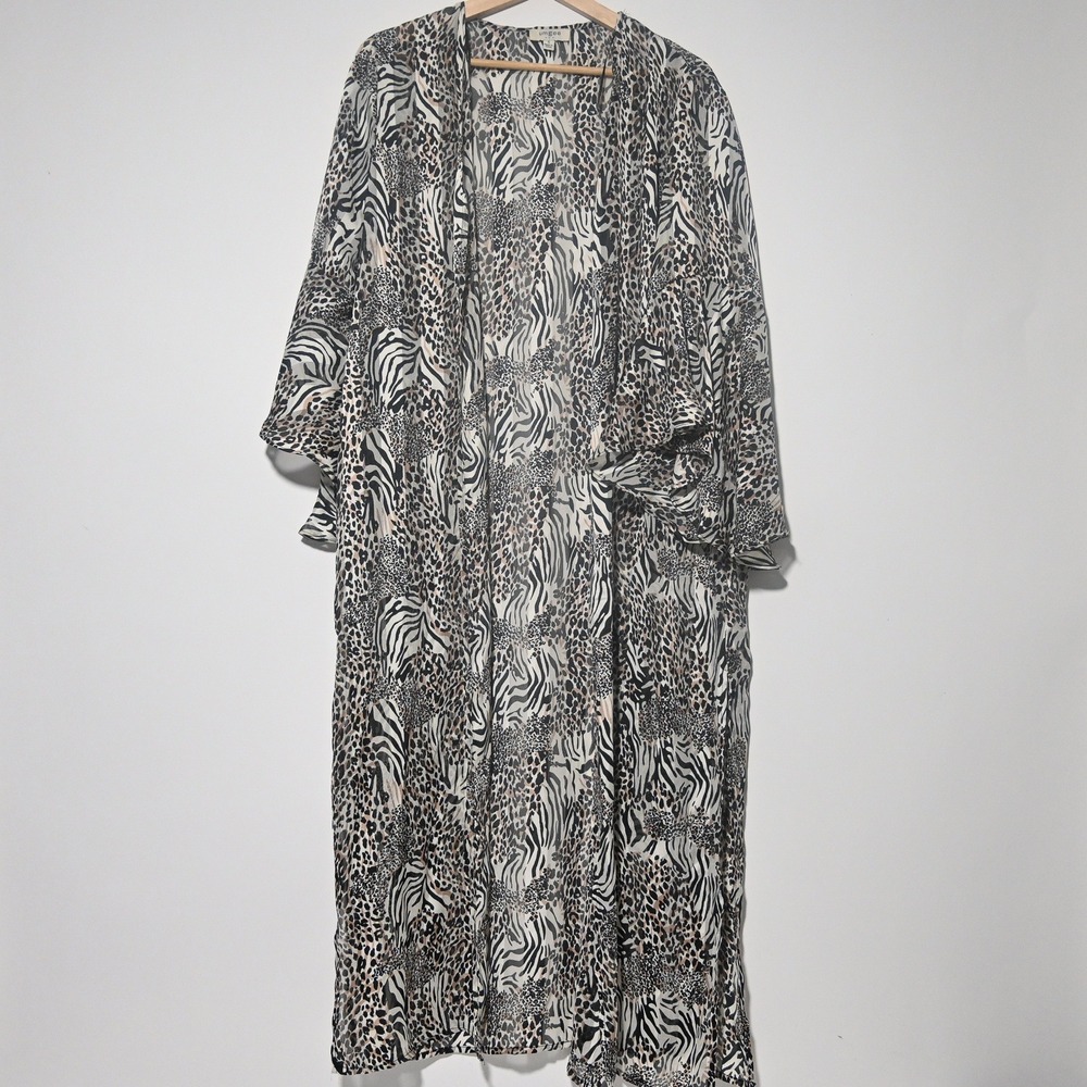Umgee Kimono Wrap Womens Animal Print Bell Sleeve S Black White Tan A5988